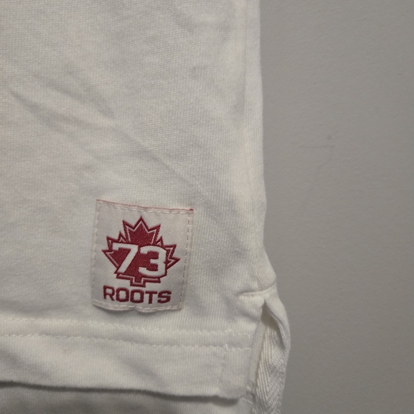 Unisex Limited Edition Roots Polo Shirt with Black Collar and Red Accents - Picture 4 of 7